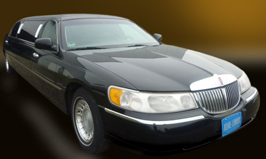 Real Limos, Lincoln Town Car 72 Inch